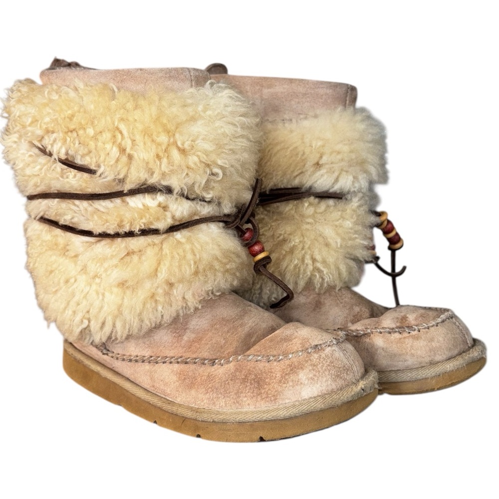 RARE! UGG Rainier Style 5189 limited edition suede and shearling boots